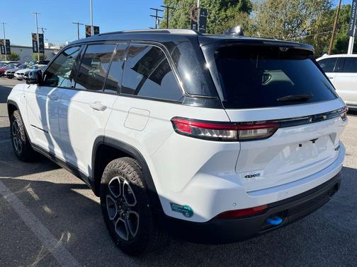 2023 Jeep Grand Cherokee 4xe Trailhawk
