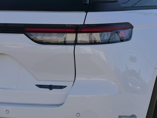 2023 Jeep Grand Cherokee 4xe Trailhawk