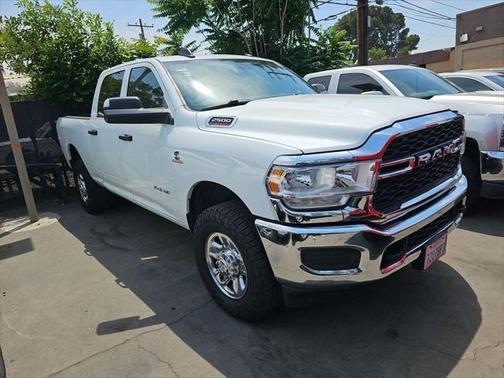2022 RAM 2500 Tradesman Crew Cab 4x4 6'4' Box