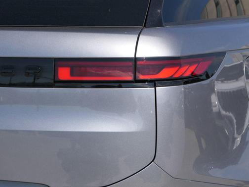 2024 Land Rover Range Rover Sport SE