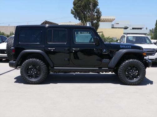 2025 Jeep Wrangler 4xe Willys