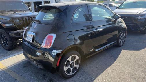 Nero Puro (Straight Black) 2015 FIAT 500e Battery Electric