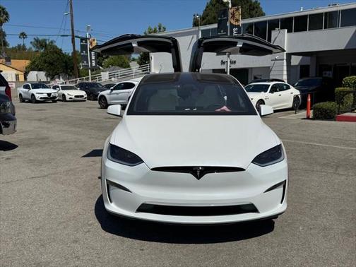 2024 Tesla Model X Long Range