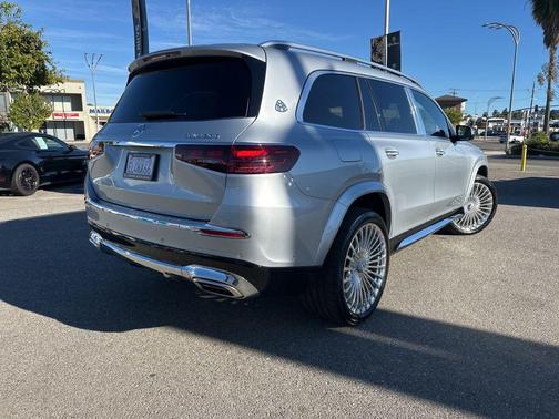 2025 Mercedes-Benz Maybach GLS 600 4MATIC