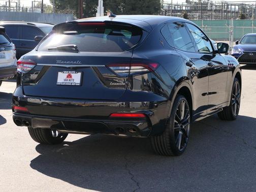 2023 Maserati Levante Trofeo