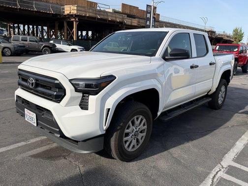2025 Toyota Tacoma SR