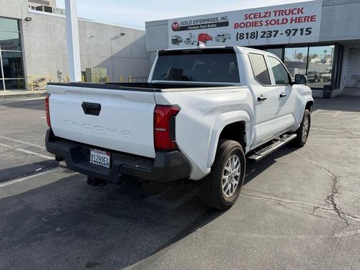 2025 Toyota Tacoma SR