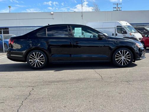 2017 Volkswagen Jetta 1.8T Sport