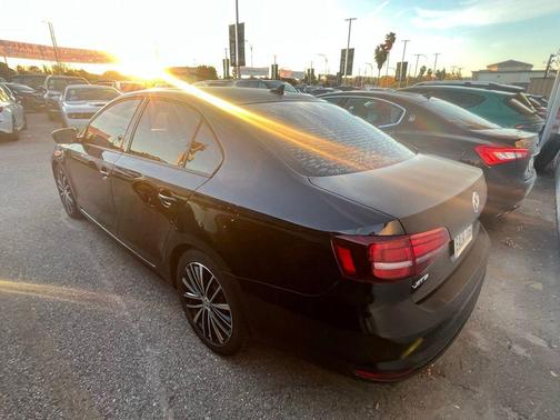 2017 Volkswagen Jetta 1.8T Sport