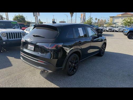 Crystal Black Pearl 2024 Honda HR-V Sport 2WD CVT