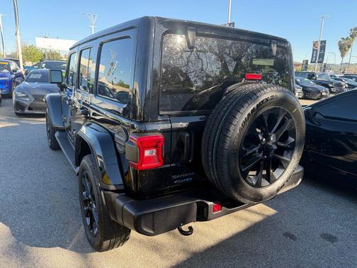 2025 Jeep Wrangler 4xe Sahara