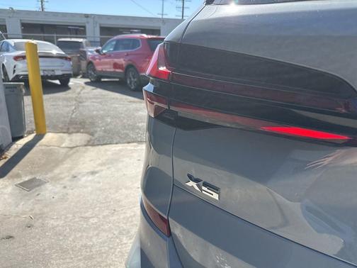 Brooklyn Grey Metallic 2025 BMW X5 M60i