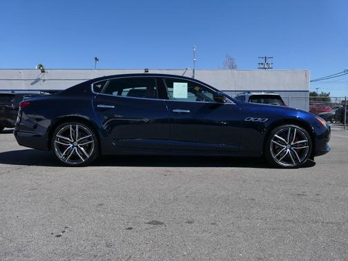 2023 Maserati Quattroporte Modena