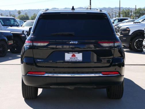 2023 Jeep Grand Cherokee 4xe Base