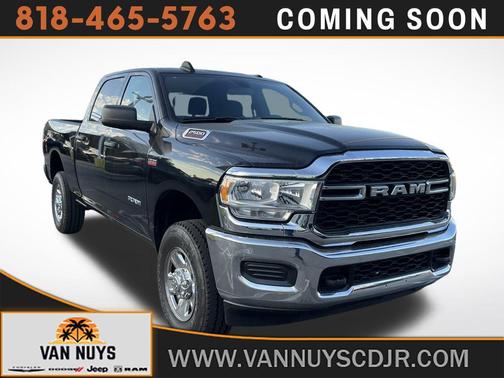 2022 RAM 2500 Tradesman Crew Cab 4x4 6'4' Box