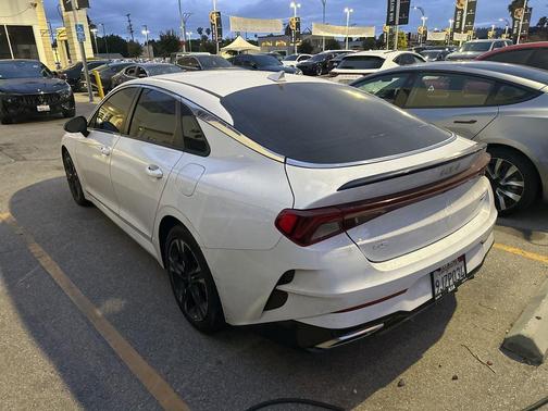 White Pearl 2024 Kia K5 GT-Line