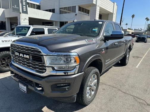 2020 RAM 2500 Limited Crew Cab 4X4 6'4' Box