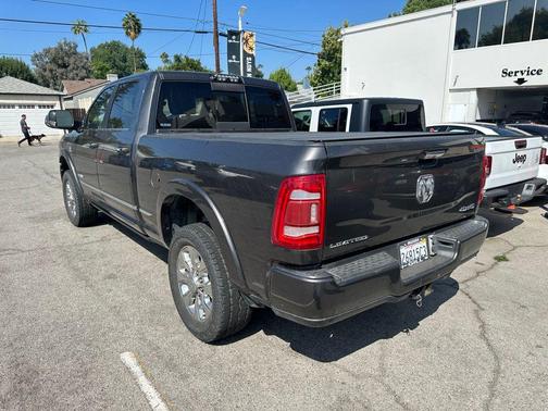 2020 RAM 2500 Limited Crew Cab 4X4 6'4' Box
