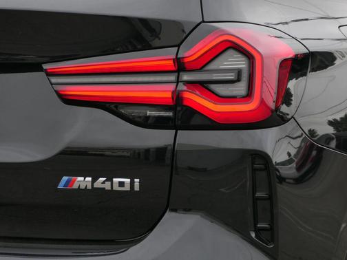 Black Sapphire Metallic 2022 BMW X3 M40i
