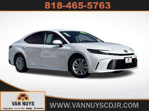 2025 Toyota Camry LE