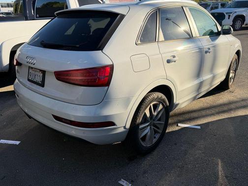 2018 Audi Q3 2.0T Premium