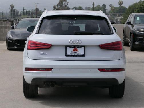 2018 Audi Q3 2.0T Premium