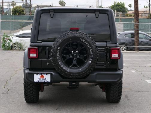 Black Clearcoat 2021 Jeep Wrangler Unlimited Sport