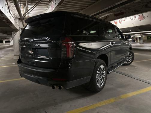 2025 Chevrolet Suburban 4WD Z71