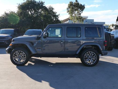 2022 Jeep Wrangler Unlimited 4xe Sahara High Altitude