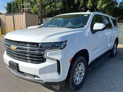 2024 Chevrolet Suburban LT