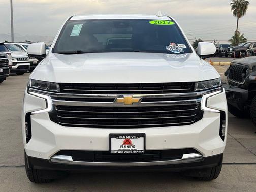 2024 Chevrolet Suburban LT