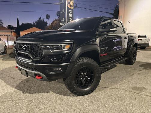 Diamond Black Crystal Pearlcoat 2021 RAM 1500 TRX