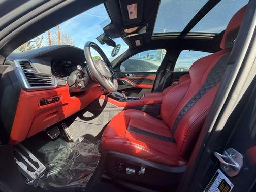 2022 BMW X6 M Base