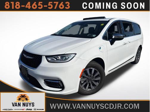 2023 Chrysler Pacifica Hybrid Limited