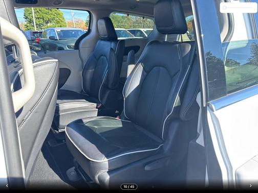 2023 Chrysler Pacifica Hybrid Limited