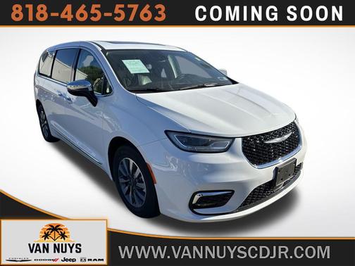 2023 Chrysler Pacifica Hybrid Limited