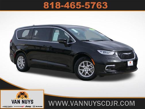 2025 Chrysler Pacifica L