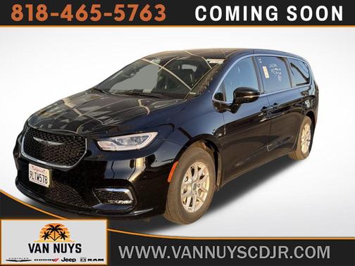 2025 Chrysler Pacifica L