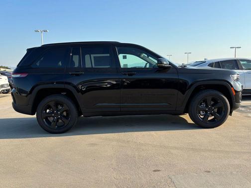 2025 Jeep Grand Cherokee Limited X