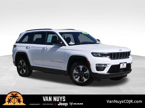 Bright White Clearcoat 2024 Jeep Grand Cherokee 4xe Base