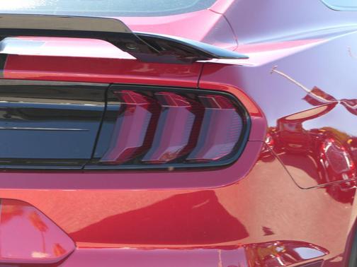 2020 Ford Shelby GT500 Base