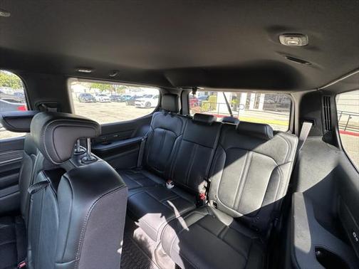 2024 Jeep Wagoneer Series II 4x2