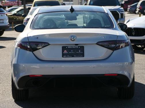 2025 Alfa Romeo Giulia AWD