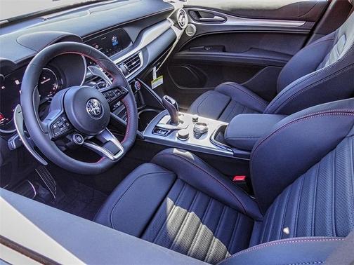 2024 Alfa Romeo Stelvio Ti