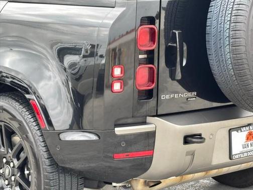 2023 Land Rover Defender 110 X-Dynamic SE