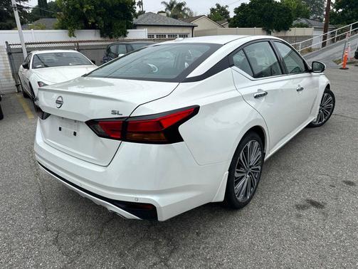 Pearl White 2025 Nissan Altima 2.5 SL