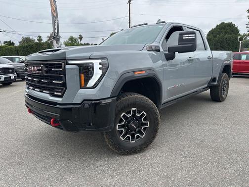 Thunderstorm Gray 2025 GMC Sierra 2500 AT4X