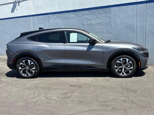 2021 Ford Mustang Mach-E Premium