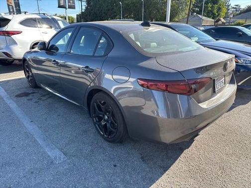 2022 Alfa Romeo Giulia Ti