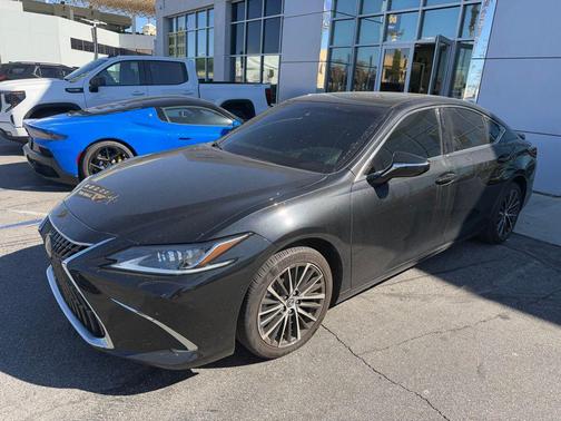 2024 Lexus ES 300h Base